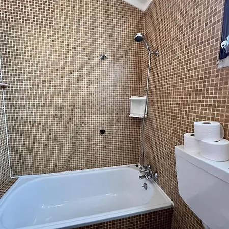 Villa Traditional By Homing *